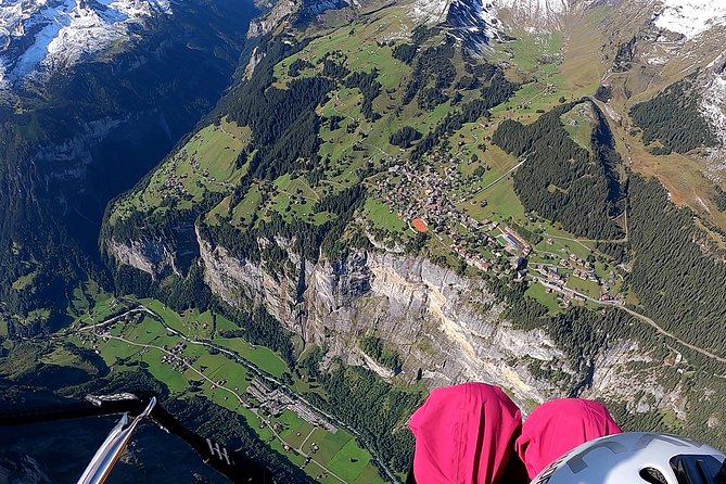 Paragliding Tandem in Switzerland - The short walk to launch