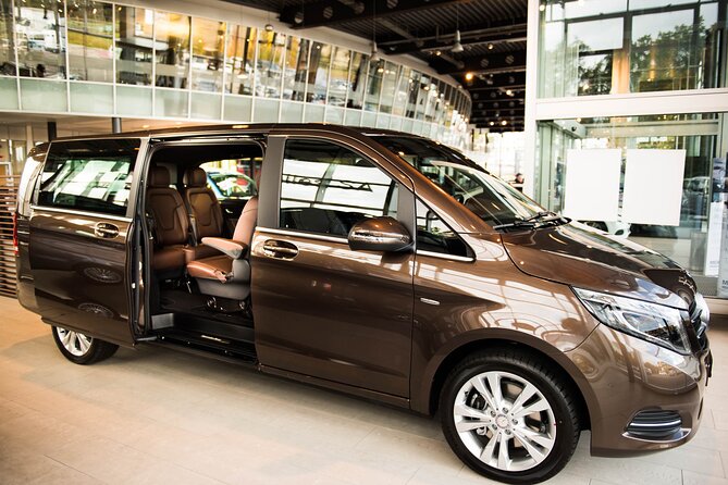 Private Arrival Transfer: from Geneva Airport to Adelboden - What the driver service adds
