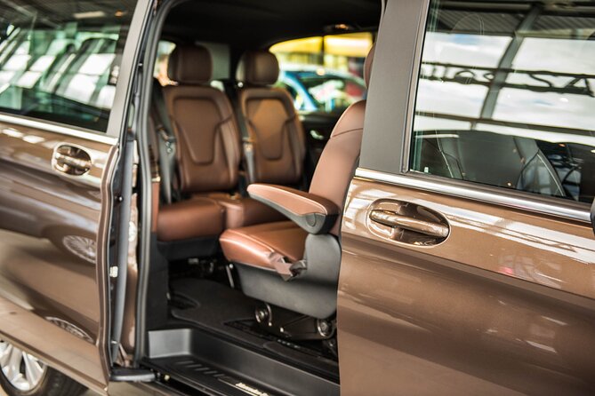 Private Arrival Transfer: from Geneva Airport to Adelboden - Booking details worth handling carefully
