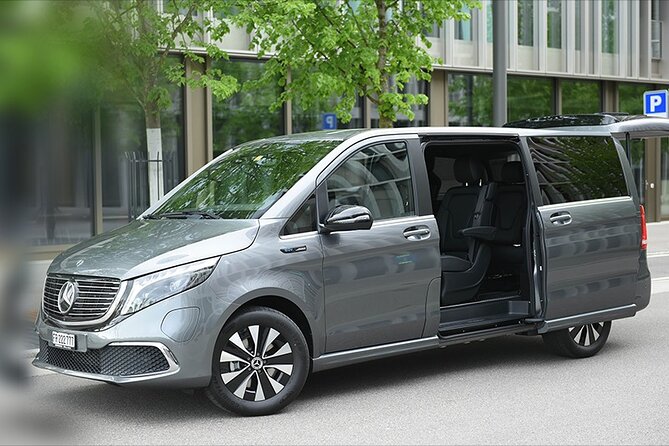 Private Arrival Transfer: from Zurich Airport to Bern City - A private vehicle instead of a taxi queue