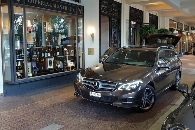 Private Arrival Transfer: from Zurich Airport to Sankt-Moritz - A direct 2.5-hour ride toward St. Moritz