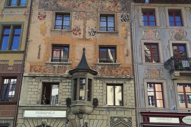 Private Classic Lucerne City Walk - Crossing the Reuss and entering Ritter Palace