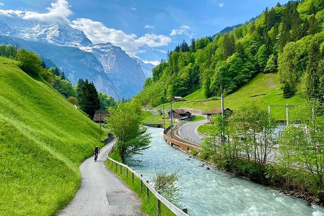 Private Day Tour to Lauterbrunnen Interlaken Murren from Lucerne - Lauterbrunnen Valley and its waterfalls