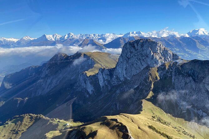 Private helicopter flight to Stockhorn mountain, with view to the Swiss Alps - What the pilot adds to a 26-minute flight