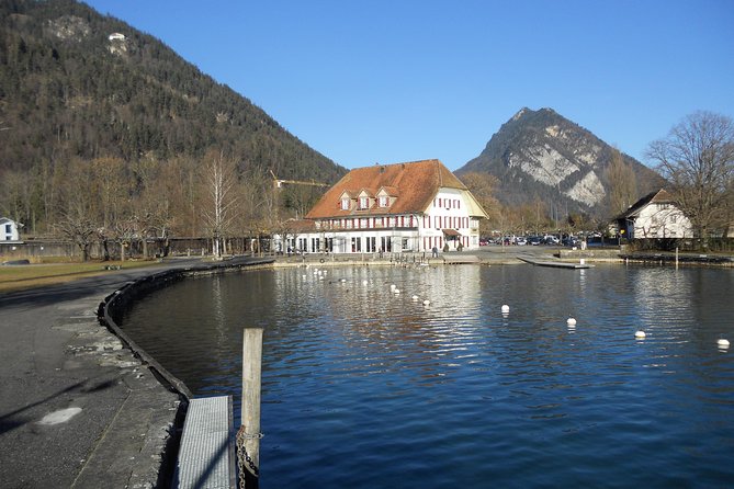 Private Lake Thun and Lake Brienz Express Tour from Interlaken - Food, drinks, and what to bring