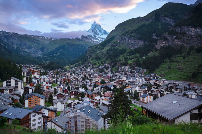 Private Mystic Zermatt Tour: Peaks, History & Culture - The intimate setting of Kirche St. Peter’s