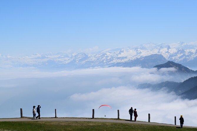 Private Photo Session in Lauterbrunnen - Walking through Lauterbrunnen with a camera ready