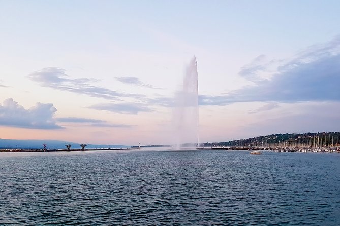 Private Photo Tour LUXE CUSTOM in Geneva - Starting beside Geneva’s Flower Clock