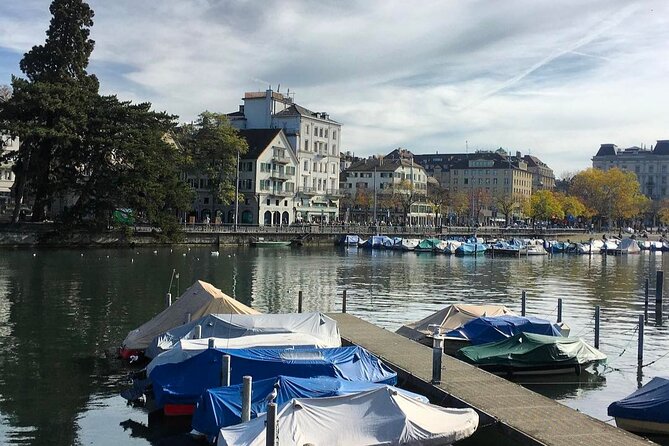 Private Tour around Zurich Old Town - Fraumunster and St. Peter’s: two very different church stops