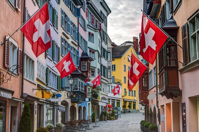 Private Tour of Zurich in 60 minutes with a Local - Lindenhof’s hilltop view and Roman past