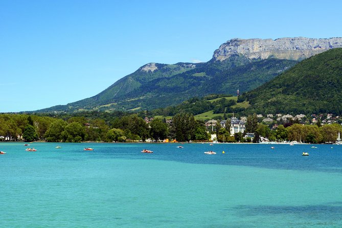 Private Tour to Annecy, from Geneva - Getting your bearings near Hôtel de Ville