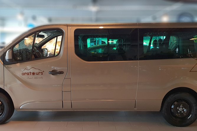 Private transfer from Lucerne to Zurich Airport - Child seats, skis, and luggage help