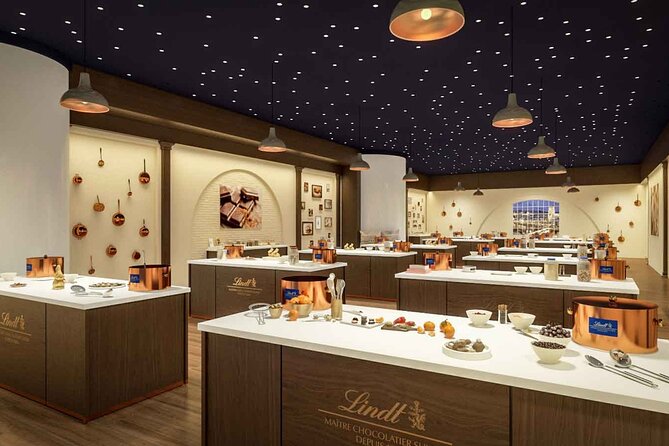 Private transfer To Lindt Home of Chocolate Museum From Zurich - From Zurich hotel lobby to Kilchberg