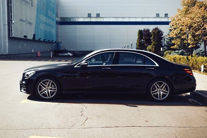 Private Transfer: Zurich Airport ZRH to Lucerne by Business Car - Key Points At A Glance