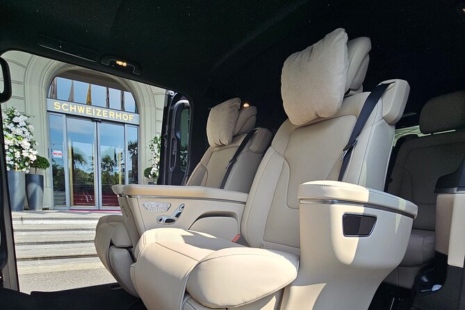 Private transfer Zurich to Lucerne (1-6 persons) - The Zurich Airport meeting point