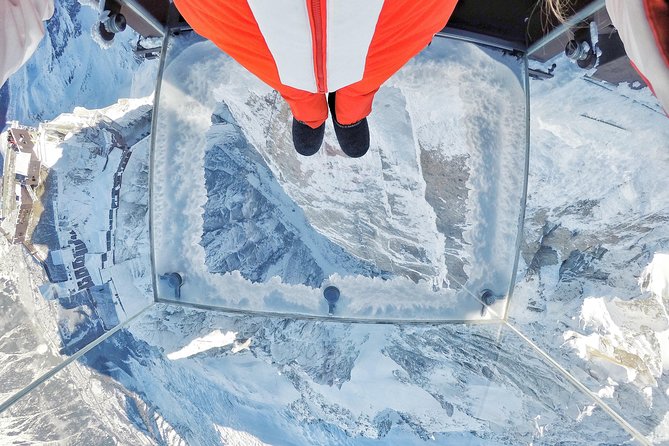 Private Transport to Chamonix from Geneva with driver-guide - The 90-minute road to Chamonix