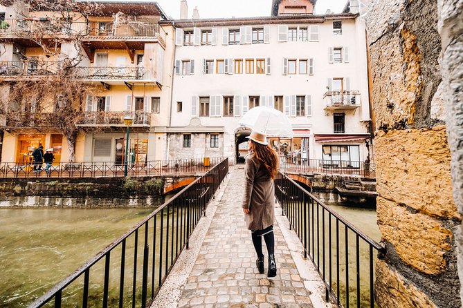 Private Trip from Geneva to Annecy in France - Palais de lÎle is a worthwhile included stop