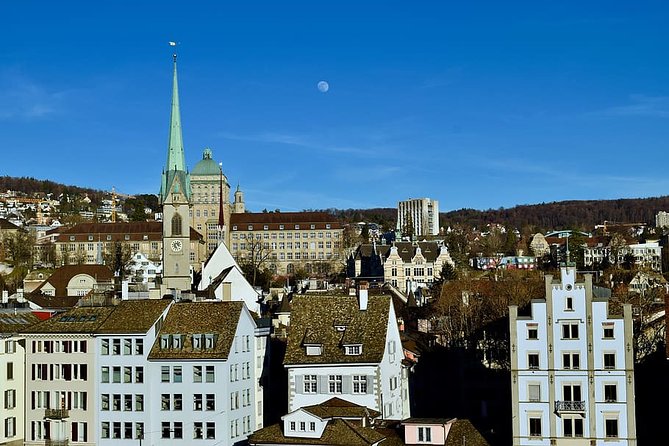 Private Walking Tour of Zurich with private official tour guide - Bürkliplatz and the local market angle