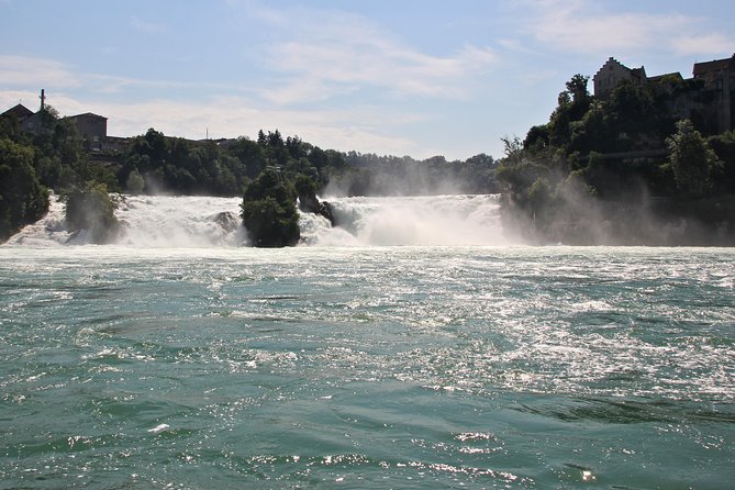 Rhine Falls Coach Tour incl. entry tickets from Zurich - Comfort, timing, and group size