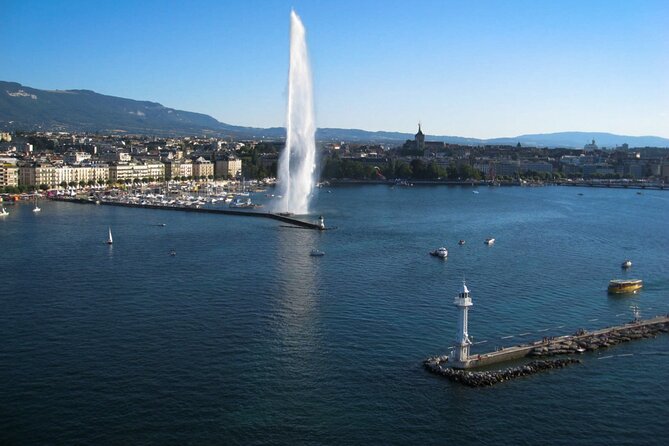 (STTG04) - Sightseeing Cruise at Geneva with Wine and Aperitif - Geneva’s parks from the water