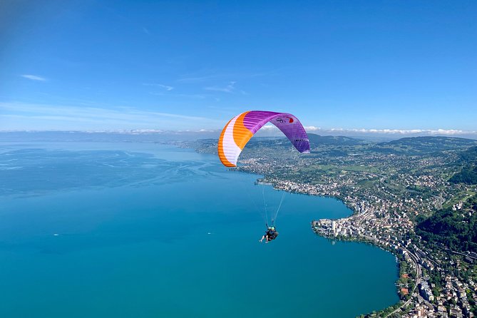 Tandy paragliding - Starting at the Free Flight Center in Noville