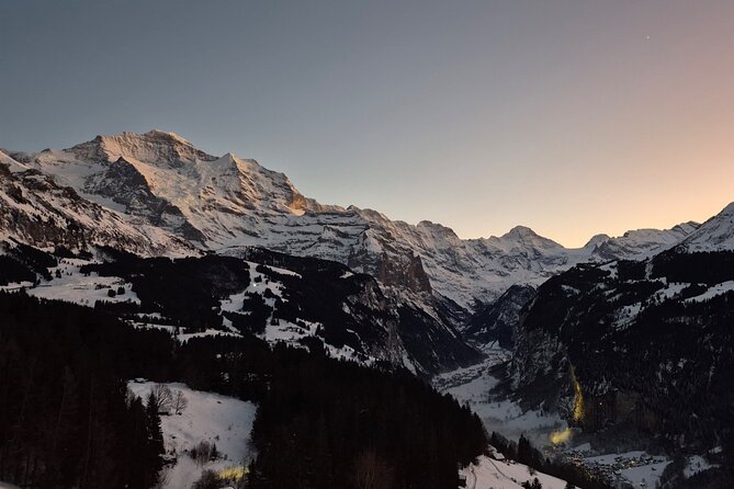 The best Sunset hike with Cheese Fondue - Sunset light over the Lauterbrunnen Valley