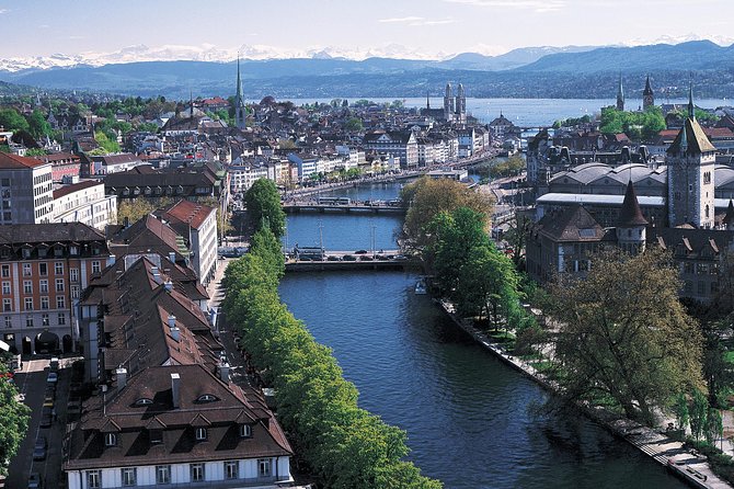 The Great Tour of Zurich by Bus and Boat - Small details that make the day easier