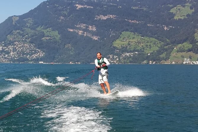 Wakeboarding Lake Zurich - morning ! - Four ways to use your time behind the boat