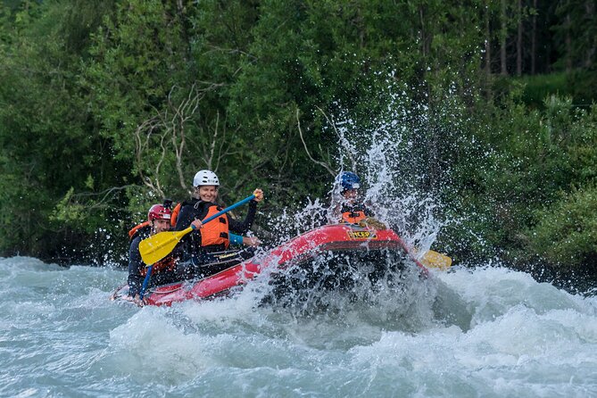 Whitewater Action Rafting Experience in Engadin - Swimming and the optional cliff jump