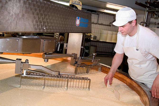 Winter Gruyères, chocolate & cheese tour from Lausanne - Timing, pickup, and group size