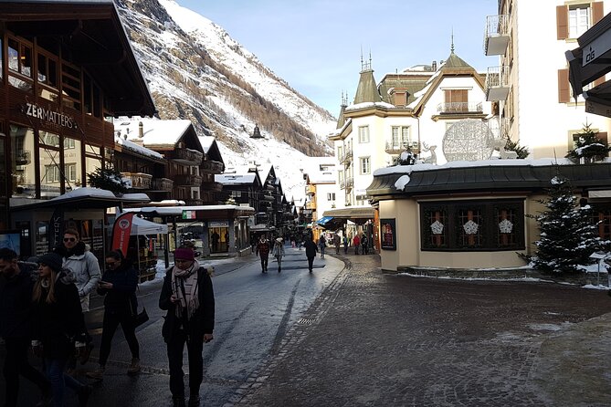 Zermatt Village Walk and Glacier Paradise Private Day Trip - The Mountaineers’ Cemetery, a sober pause