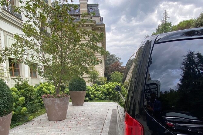 ZRH Zurich Airport to Zurich City Private Transfer–Winter Special - Comfort during the winter ride