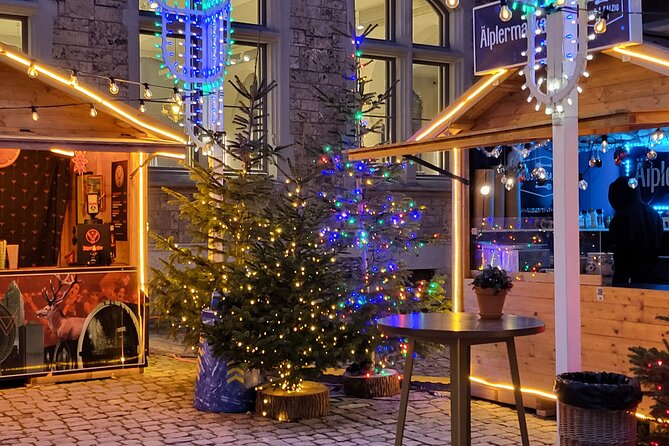 Zurich Christmas Market Tour - Zurich Main Station and the Swarovski tree