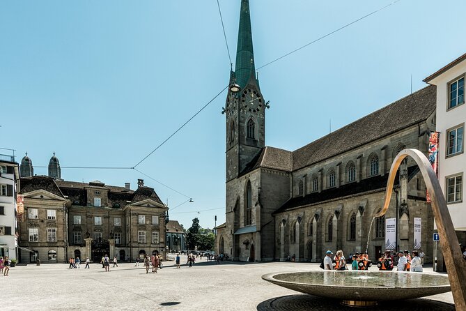 Zurich Highlights with Lake Cruise & Optional FIFA Museum Ticket - A fast start at Sihlquai Bus Station