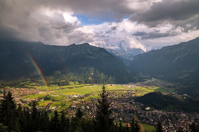 Zurich: Interlaken & Harder Kulm Small Group Tour - Interlaken between two lakes