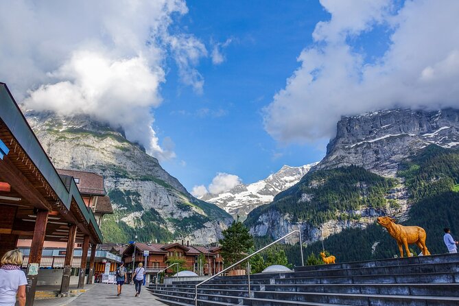 Zurich: Private Daytrip to Swiss Villages(Interlaken-Grindelwald) - What $264.50 per person really buys