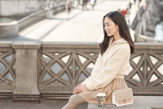 Zurich: Professional Photoshoot at the Best Spots - Thirty Minutes Through Zurich’s Old Town