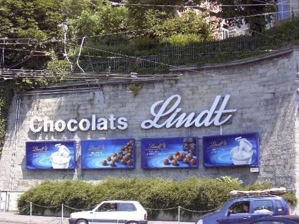 Zurich Sights: Cruise, Lindt Chocolate and optional FIFA Ticket - Key points at a glance