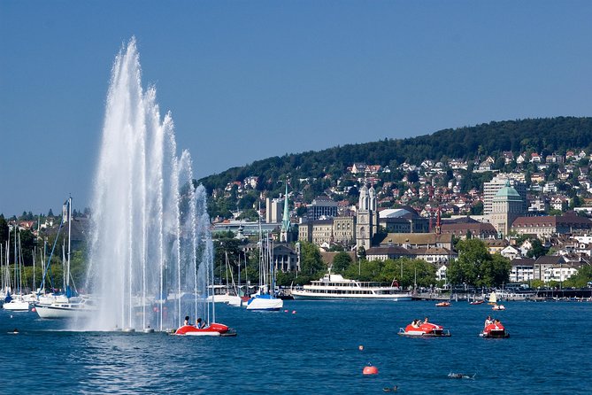 Zurich Sights: Cruise, Lindt Chocolate and optional FIFA Ticket - Walking from the lake to Lindt Home of Chocolate
