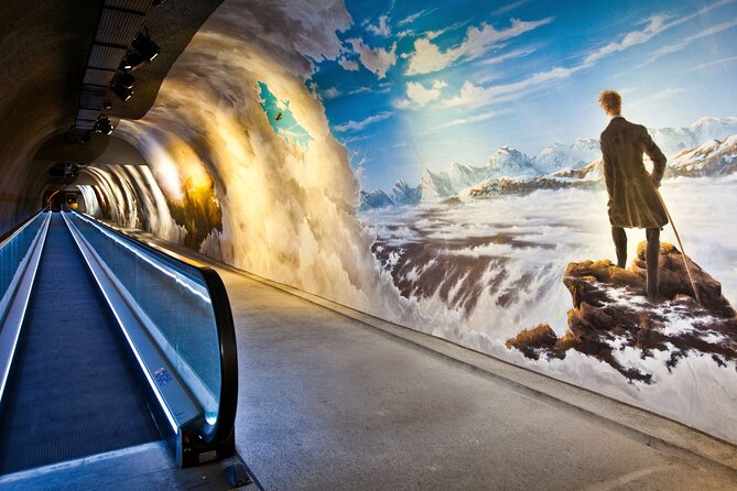 Zurich: Small group tour to Jungfrau, Grindelwald & Interlaken - Weather, crowds, and what to pack